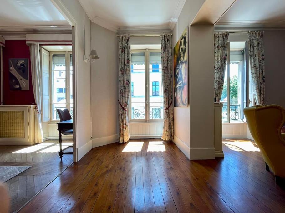 Apartmán Le Balcon De Gambetta ※ Carcassonne Exteriér fotografie